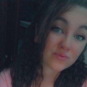Meet your Posher, Katelyn
